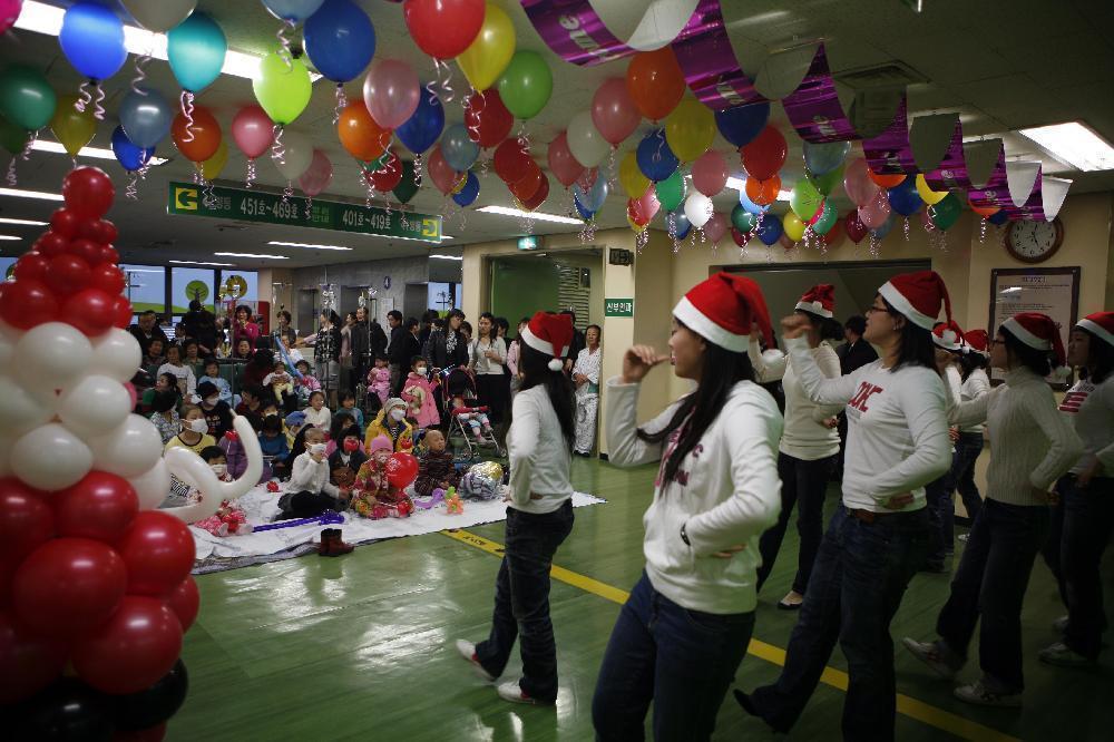 환아와 함께하는 소아청소년과 병동 문화공연 개최 - 042w Ceremony 이미지